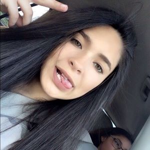 Meet your Posher, Thalia